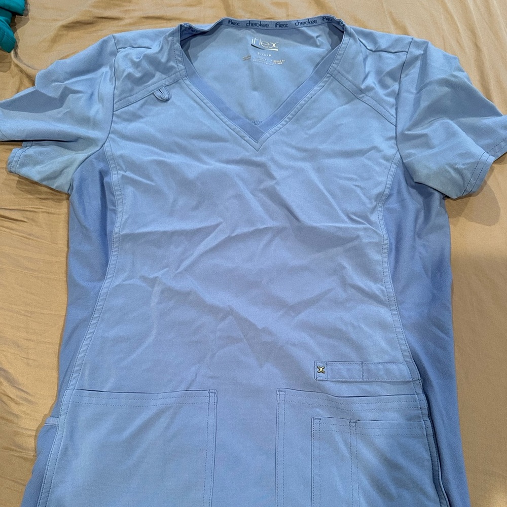 Cherokee iFlex Scrub Top